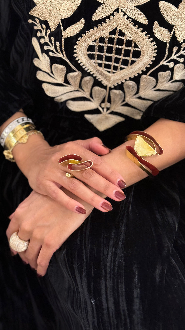 Red wavy Bracelet with white stone