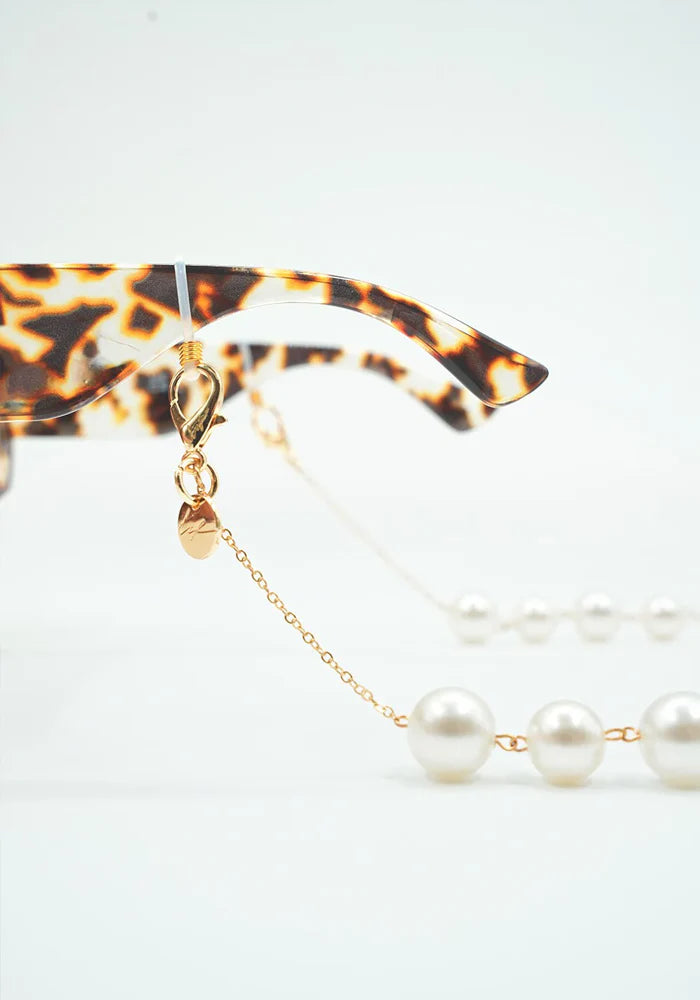 Clever style pearl (Glasses Chain)