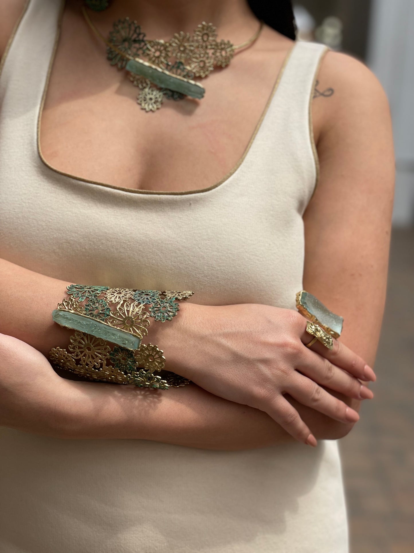 Green oxidation aqua crystal cuff