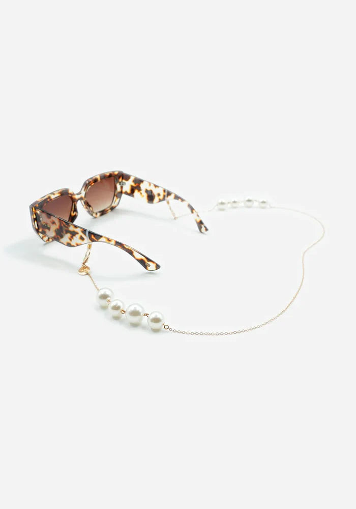 Clever style pearl (Glasses Chain)
