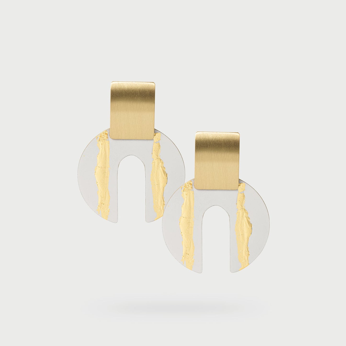 White and gold Earrings