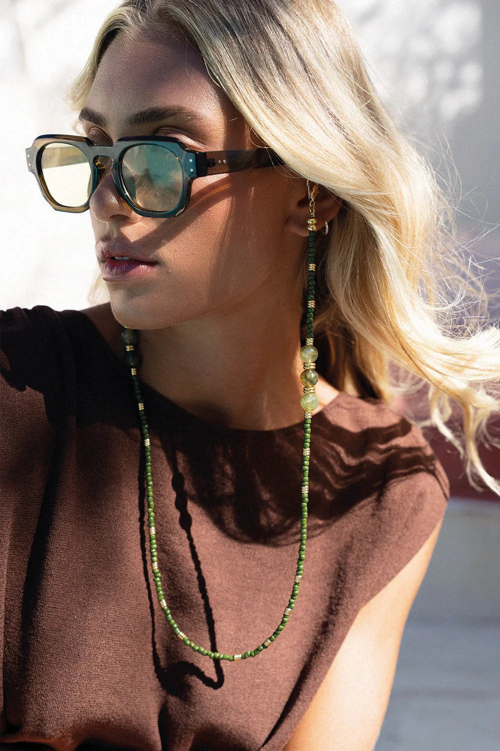 Khaki glasses chain