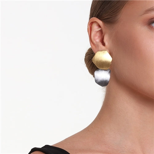 EF18 earrings